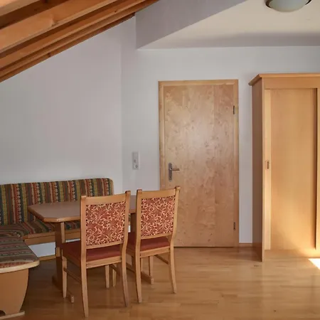 Adamsberg Appartement *