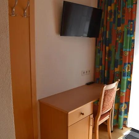 Adamsberg Appartement *