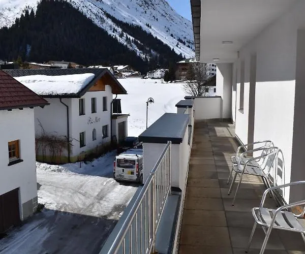 Adamsberg 公寓 加尔蒂