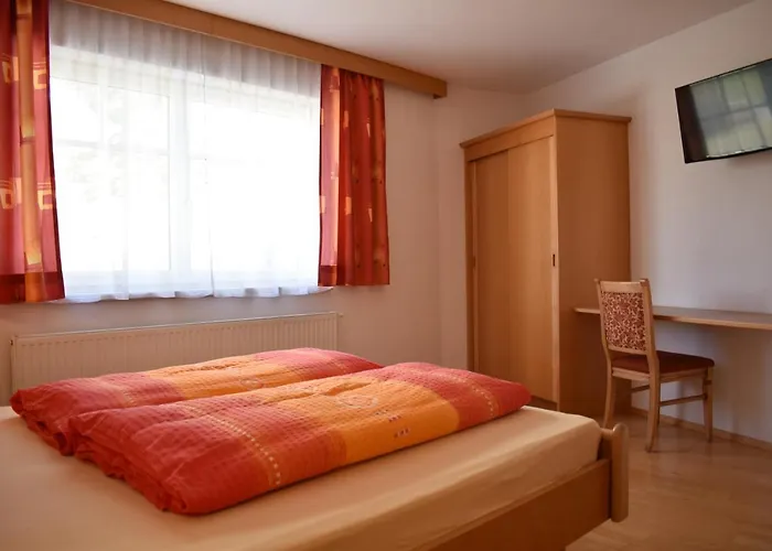 Adamsberg 公寓 加尔蒂