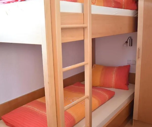 Adamsberg 公寓 加尔蒂